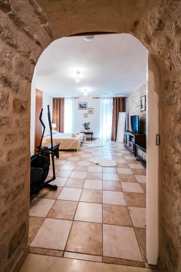 Heart Of Town Apartment Zadar Luaran gambar