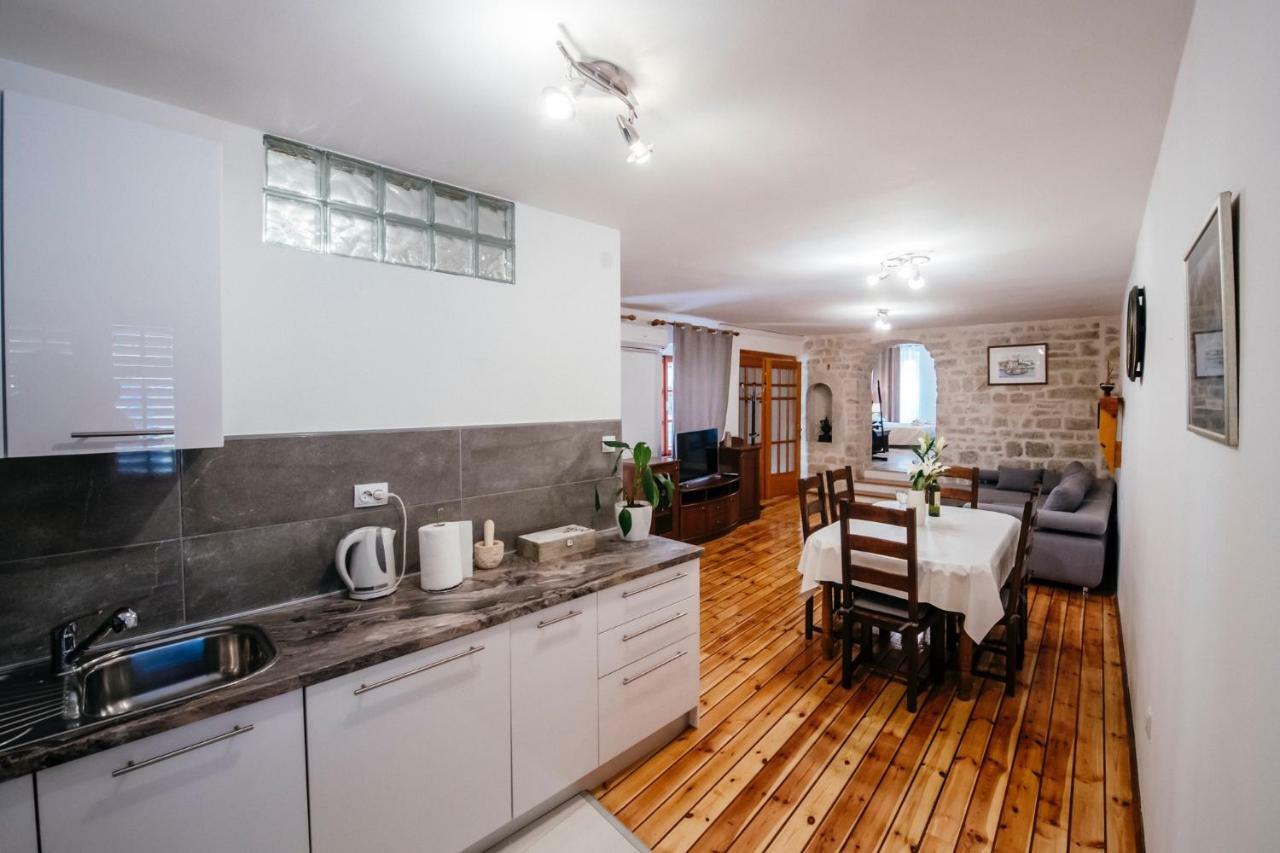 Heart Of Town Apartment Zadar Luaran gambar