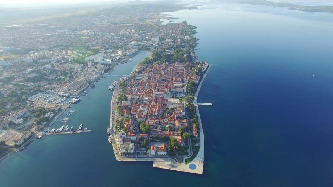 Heart Of Town Apartment Zadar Luaran gambar